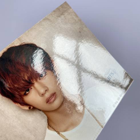 BTS '1ST JAPAN SHOWCASE' OFFICIAL LIMITED EDITION PHOTO - V